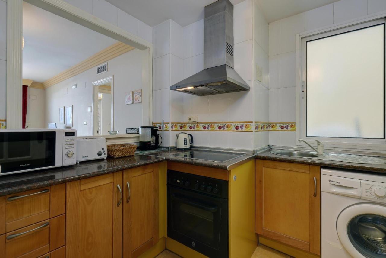 First Line Beach Apartment Марбеля Екстериор снимка